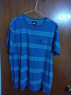 O'Neill Striped Crew Neck T-Shirt. Size Large