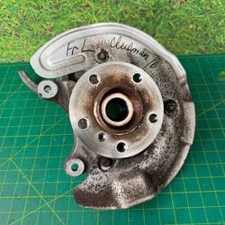16-24 MINI COOPER CLUBMAN F54 FRONT LEFT SPINDLE KNUCKLE WHEEL HUB OEM