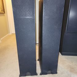 2 Sets of Klipsch Speakers 