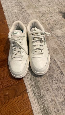 Reebok Sneakers
