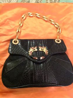 Vintage Gucci dragon bag