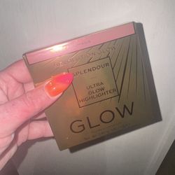 Ultra Glow Highlighter 