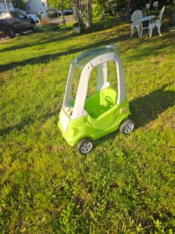 Price is firm.. children's cozy coupe would floorboard