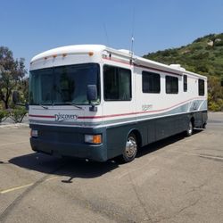 1998 Fleetwood Discovery 36T