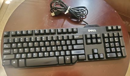 DELL KEYBOARD IN EXCELLENT CONDITION