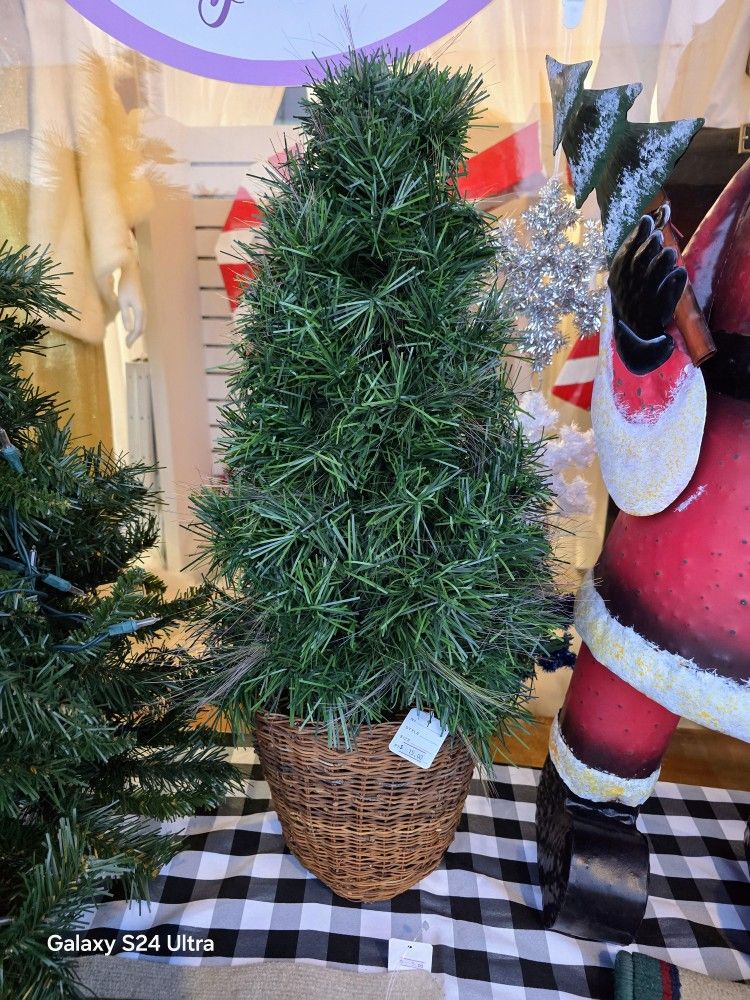 Flat Back Artificial Tree Door Hang