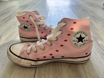 Pink Converse LOVE ME