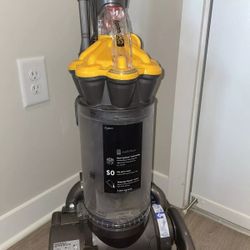 Dyson DC33 Multi-Floor Bagless Upright Vacuum Cleaner