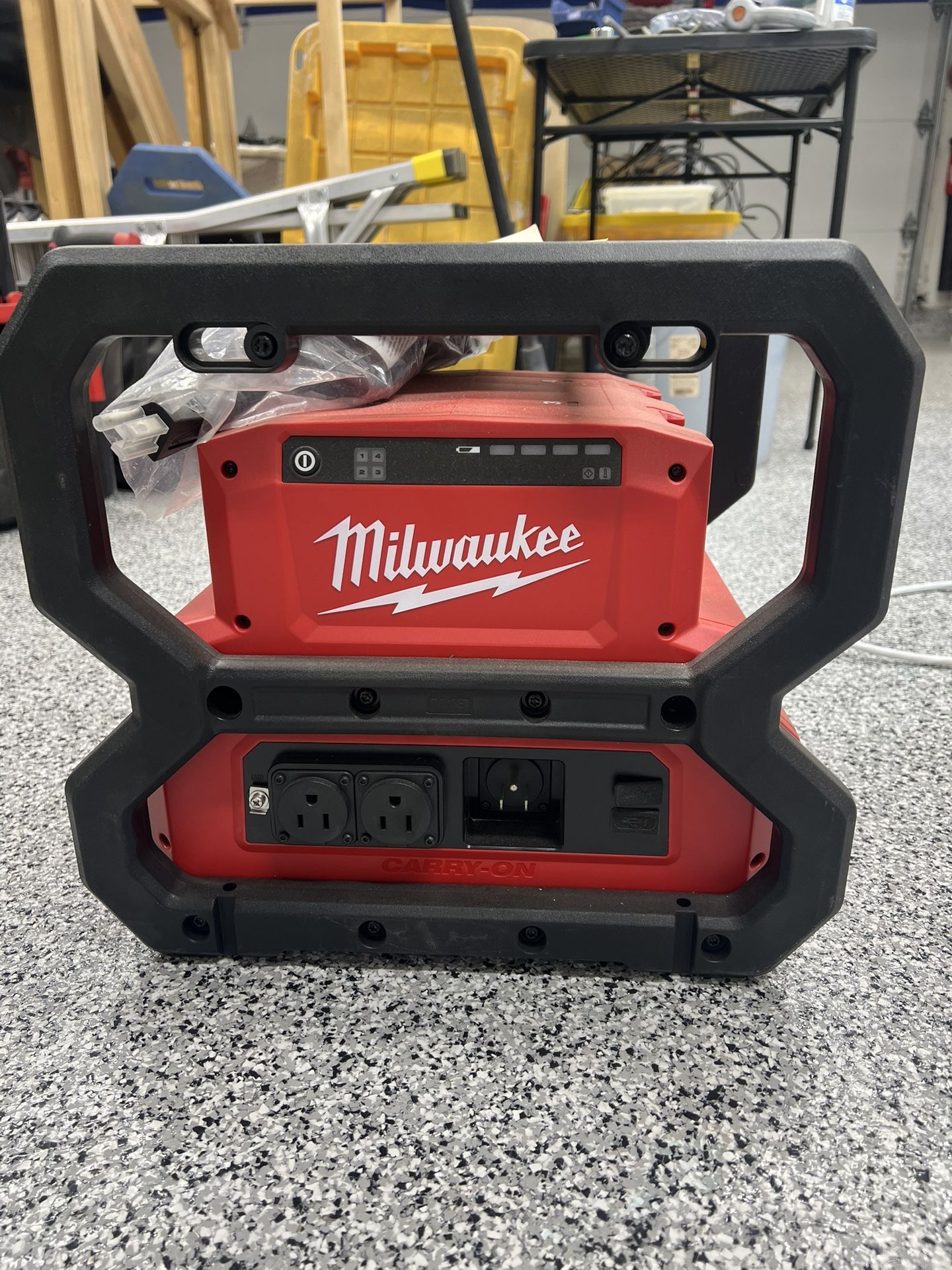Milwaukee M18 Generator