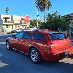 05 Dodge Magnum wagon R/T great condition daily driver
