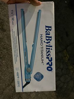 Babyliss flat iron