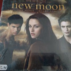 The Twilight Saga New Moon  Board Game