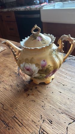 Vintage/ Antique Victorian Porcelain teapot