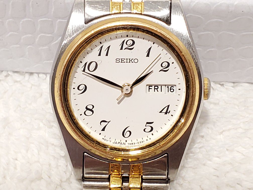 Vintage Seiko Women's Stainless Steel Day Date Gold Tone Quartz Watch White Dial