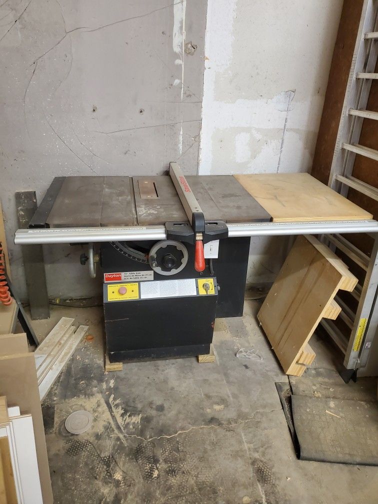 Dayton 10 inch Table saw