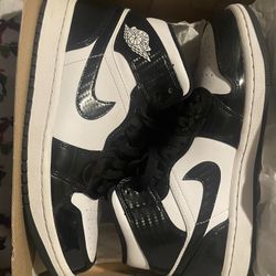 Jordan 1 Mid