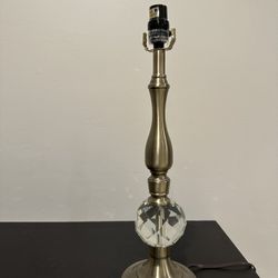 Elegant Brass & Crystal Table Lamp – 21” Tall