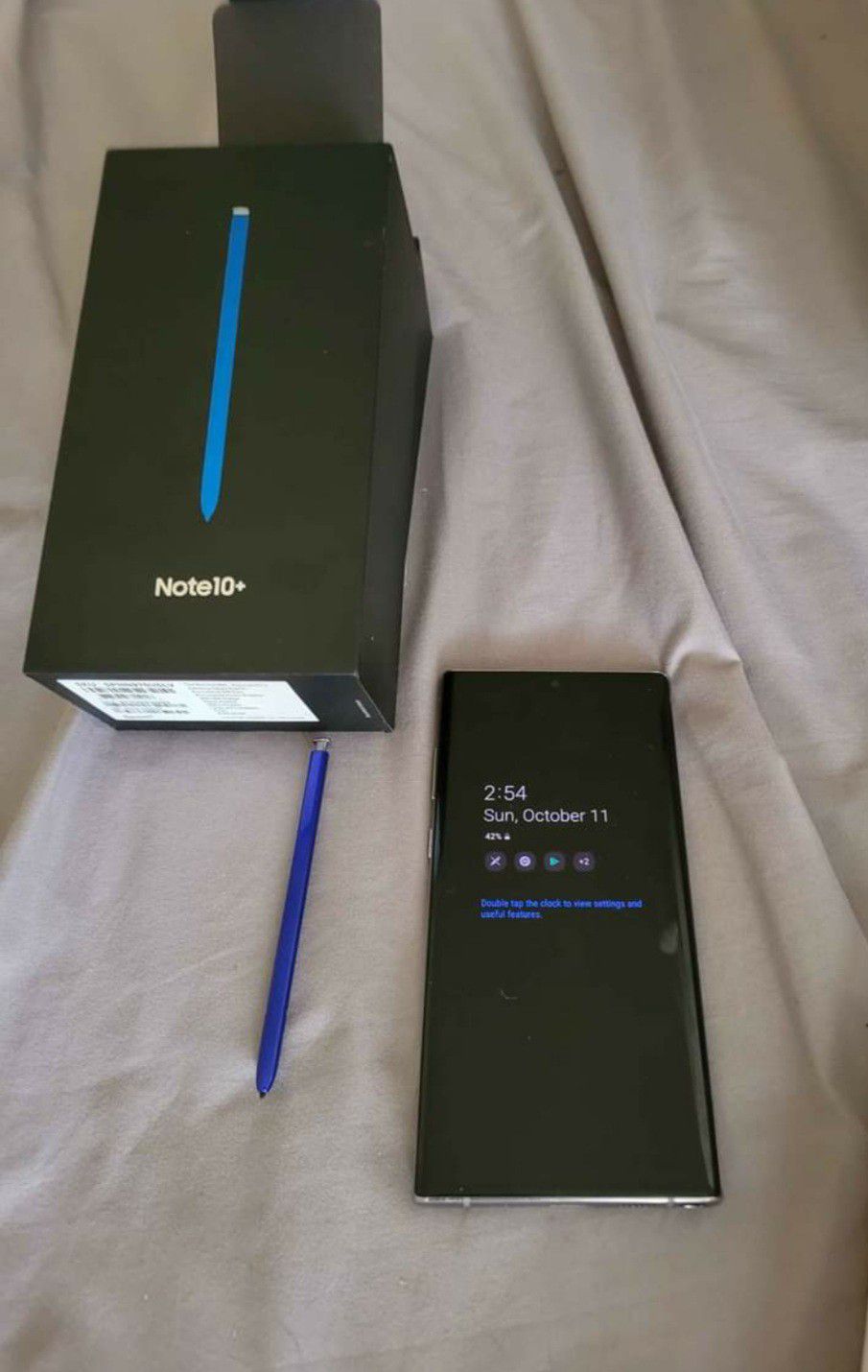 Samsung Galaxy Note 10 plus T-Mobile cell phone