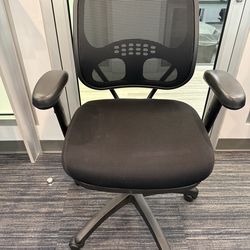 Desk chair