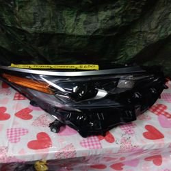 2021-24 Toyota Sienna Right Headlight Computer 