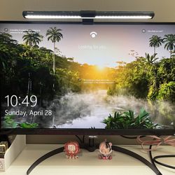 Philips 4k 27”monitor & Quntis monitor lamp