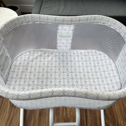 Halo Bassinet Glide Sleeper