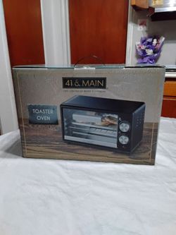 41 & Main Toaster Oven