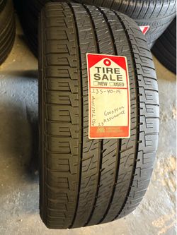235/40/19 Goodyear