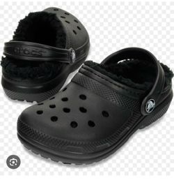 Black Crocs, size 13. 🖤