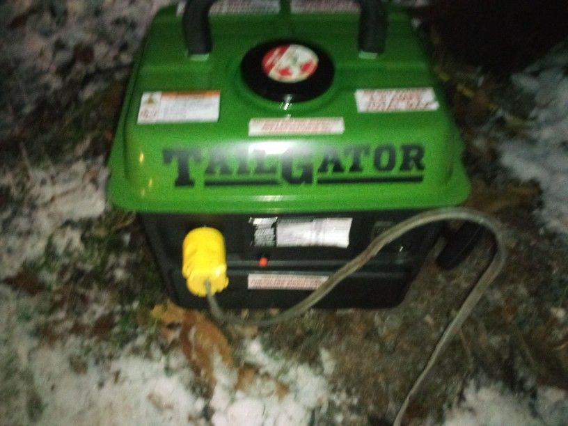 Tailgator Port Generator Like New $199