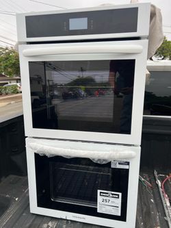 New Frigidaire 27” double electric wall oven