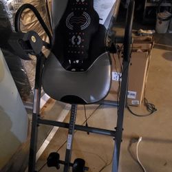 Innova Inversion Table