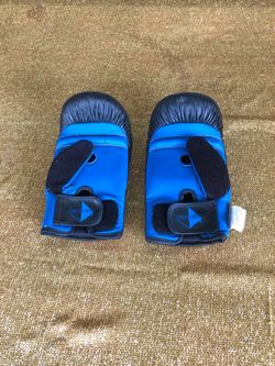 Century black boxing - sparring bag gloves