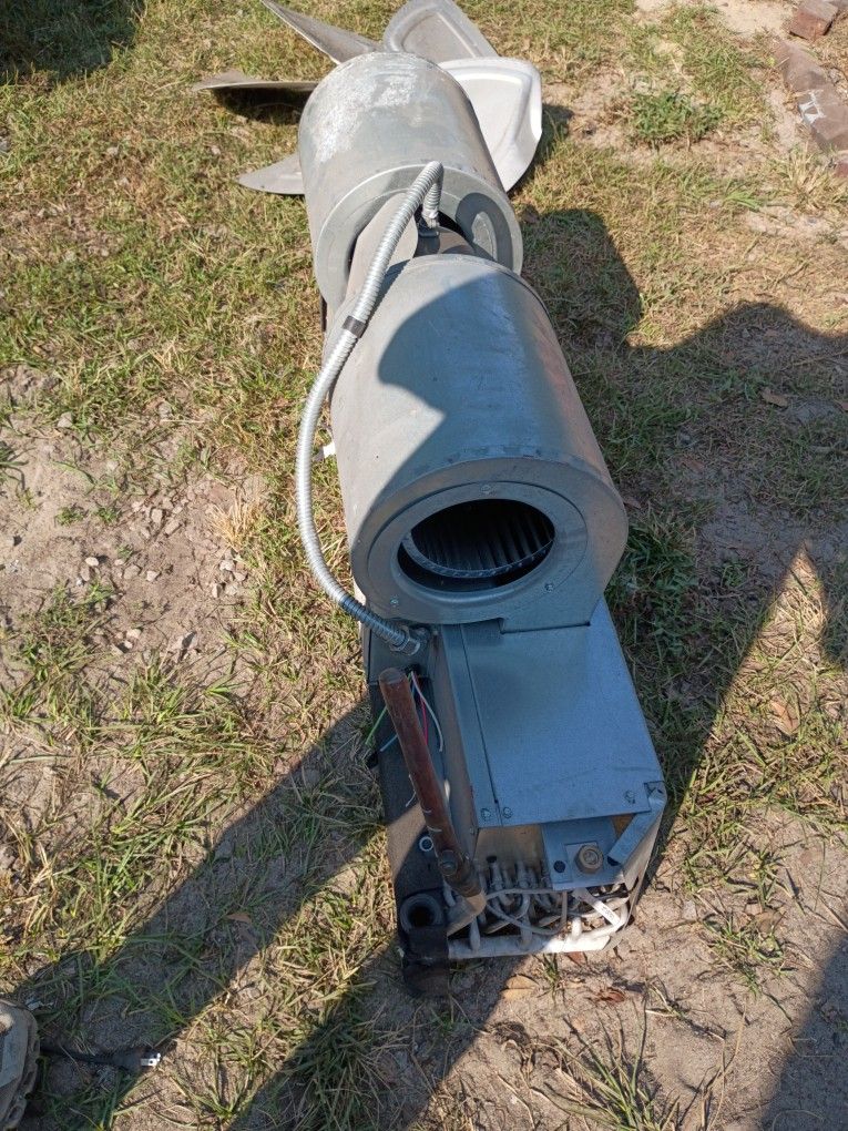 Dual Squirlcage Fan With Condenser