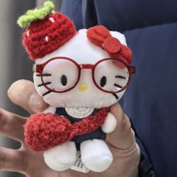 Hello Kitty Plush Keychain 