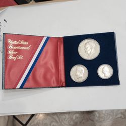 1976 Silver Bicentennial Proof Set - Coin Set