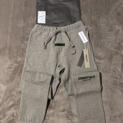 NEW Fear of God Essentials Cuffed Sweatpants Dark Oatmeal (Size XXS, XS, S, M, L) 100% Authentic✅