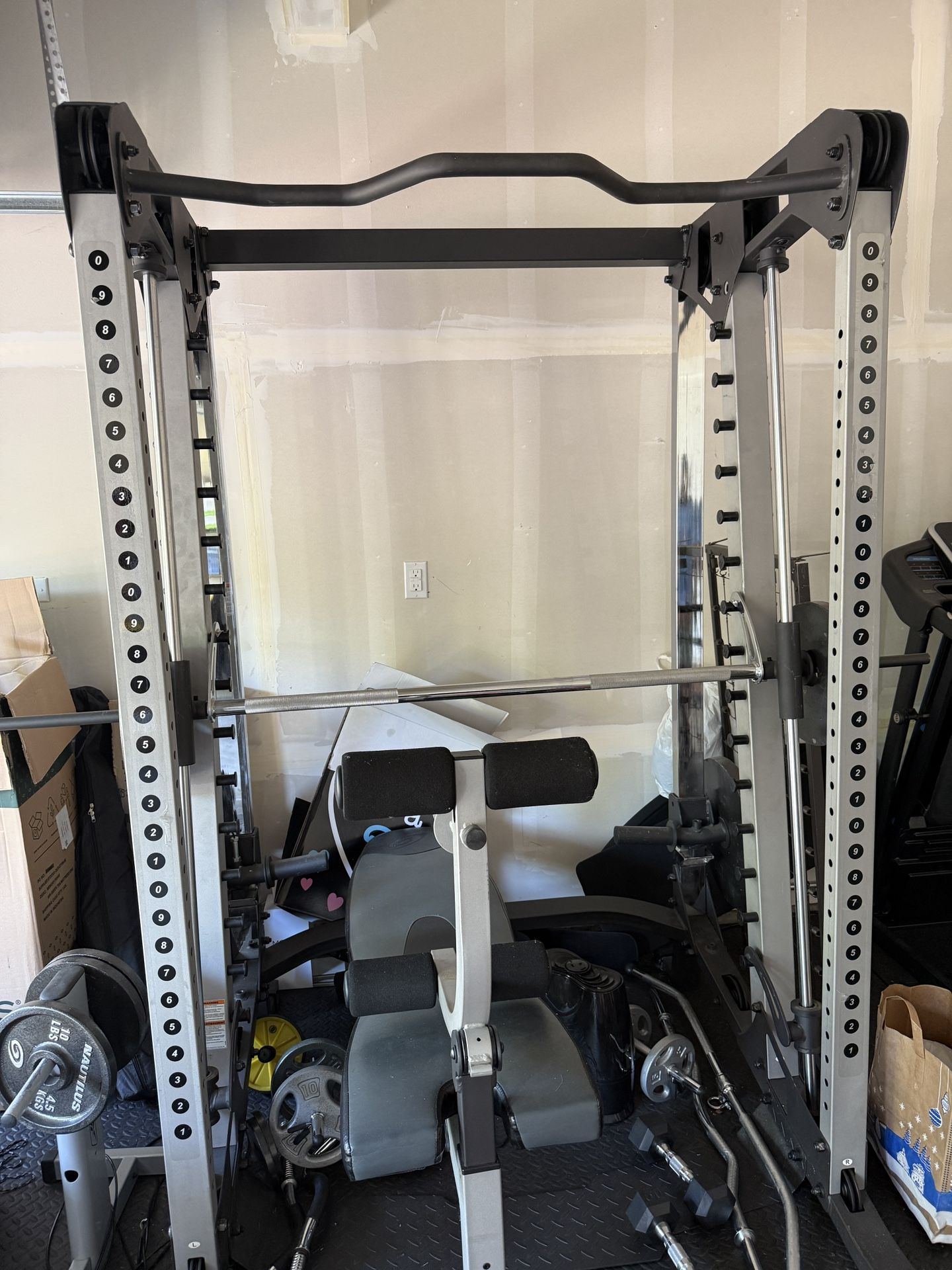 Excersize Bar Machine