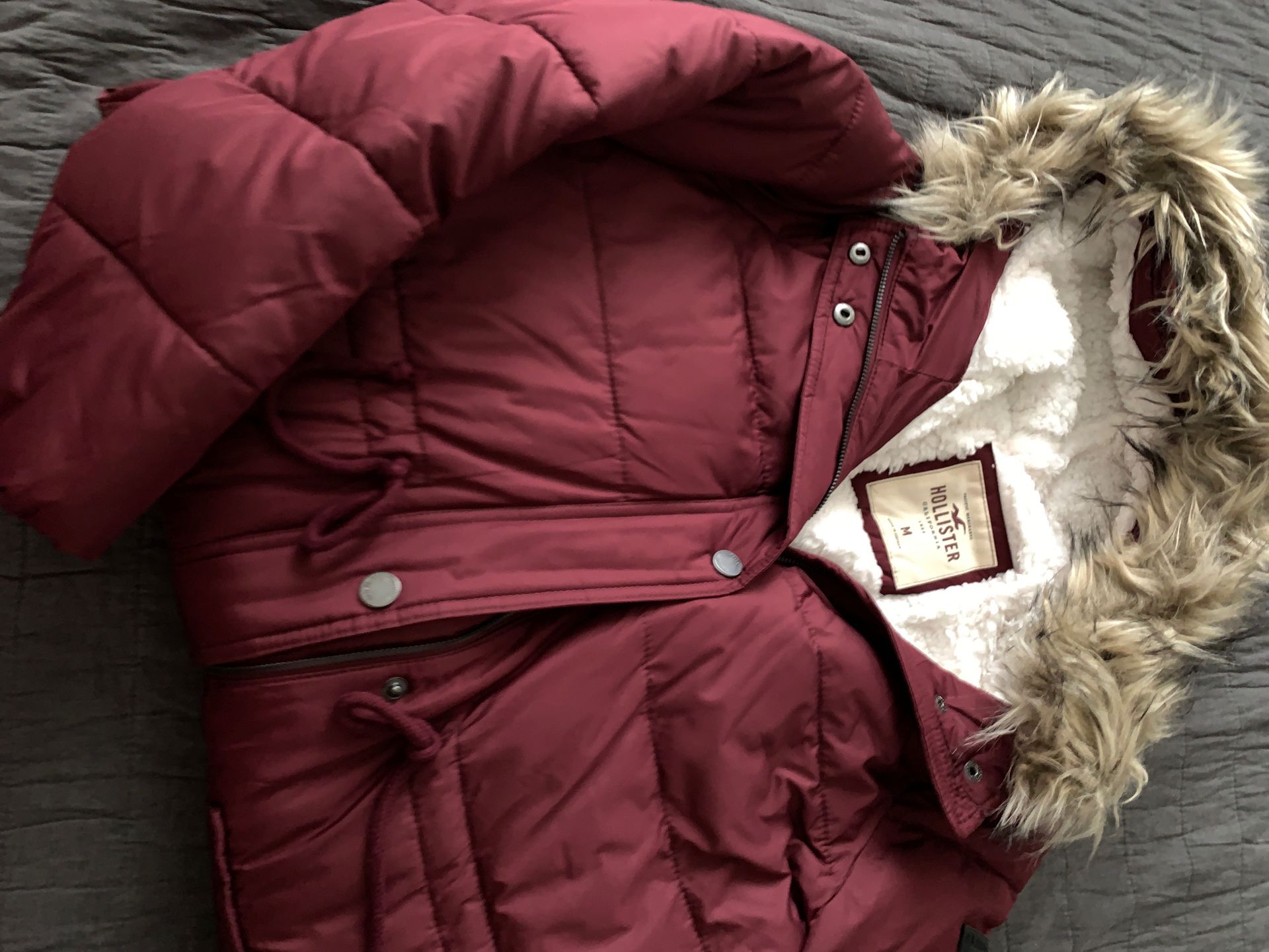 Hollister Sherpa-Lined Puffer Parka Jacket