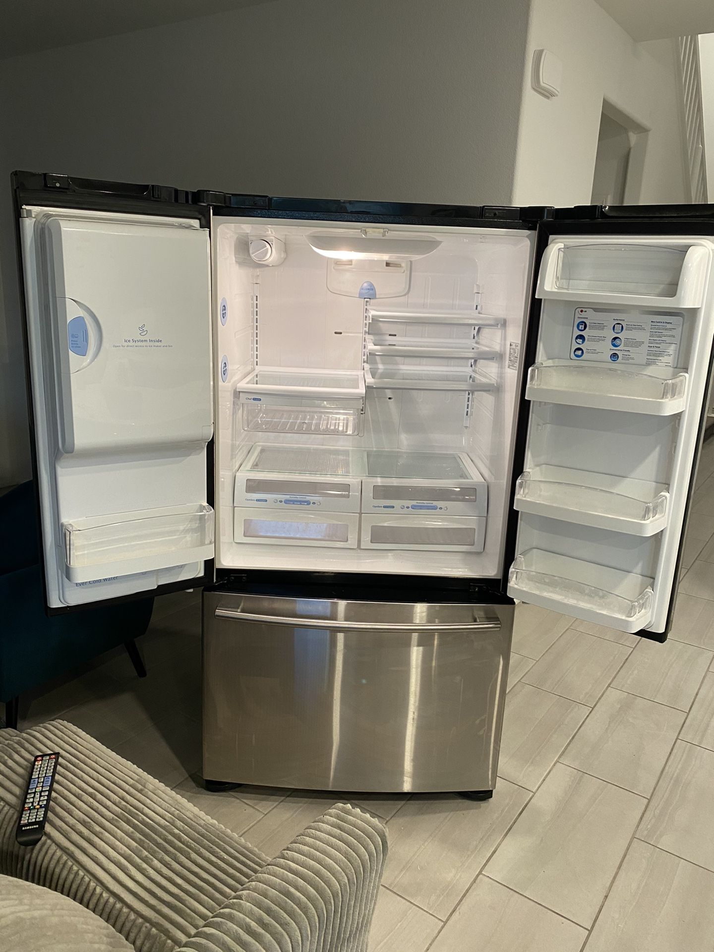 LG Stainless steel Refrigerator for Sale in North Las Vegas, NV OfferUp