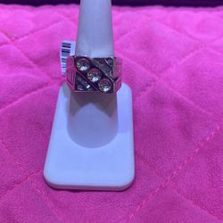 14KT White Gold Diamond Ring