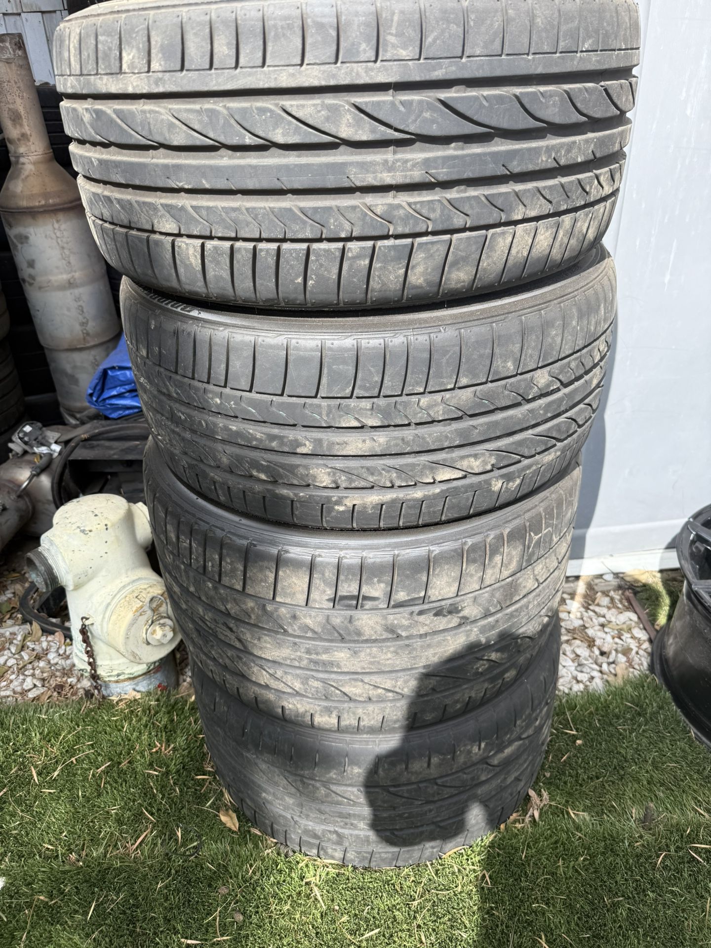 23/35/19 & 305/30/19 Bridgestone Porsche