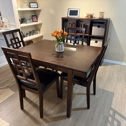 Ashley Dining Room Table & Chairs