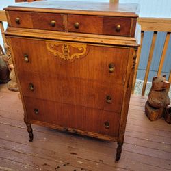 Solid Wood 5 Drawer Dresser 