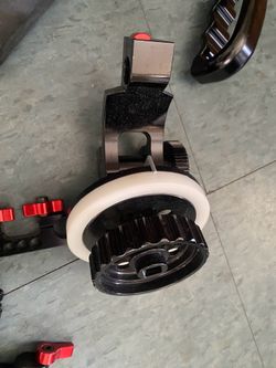 Hand-held shoulder rig -video