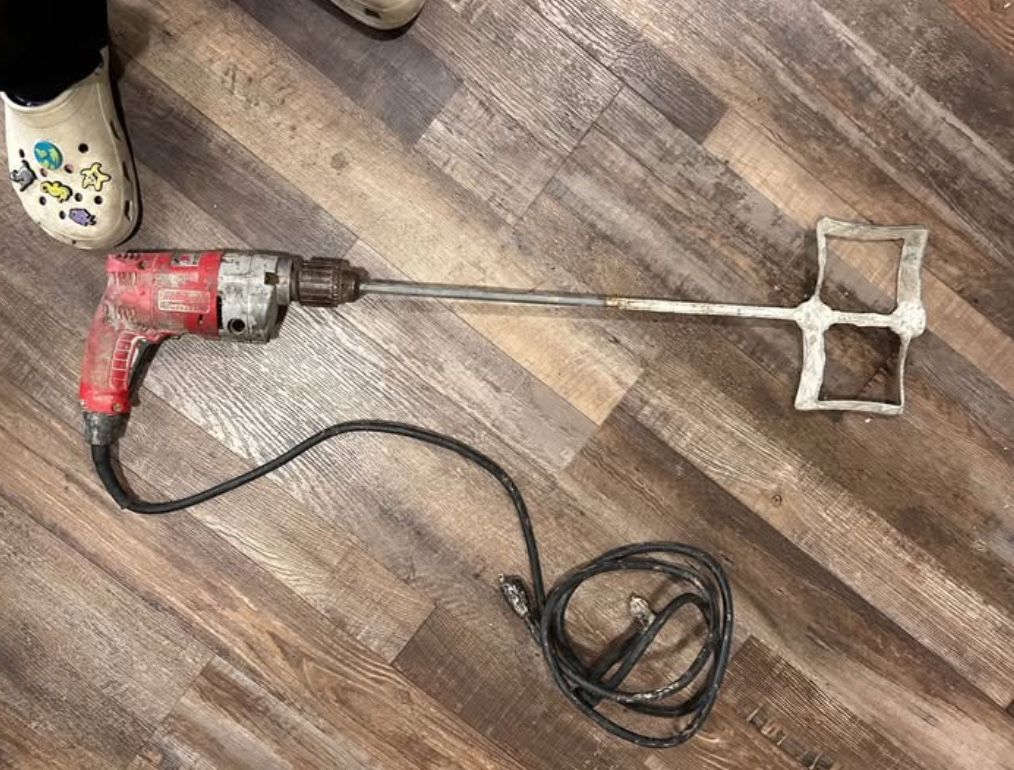 milwaukee magnum drill driver with paint mixer attachment