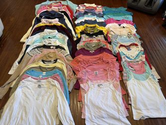 Women’s Medium Tops 3x$10