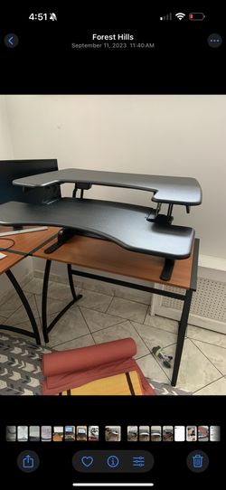 Varidesk and Panasonic TV