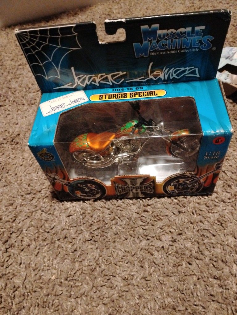 New Muscle Machine $20