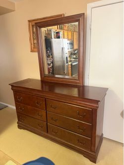 Dresser